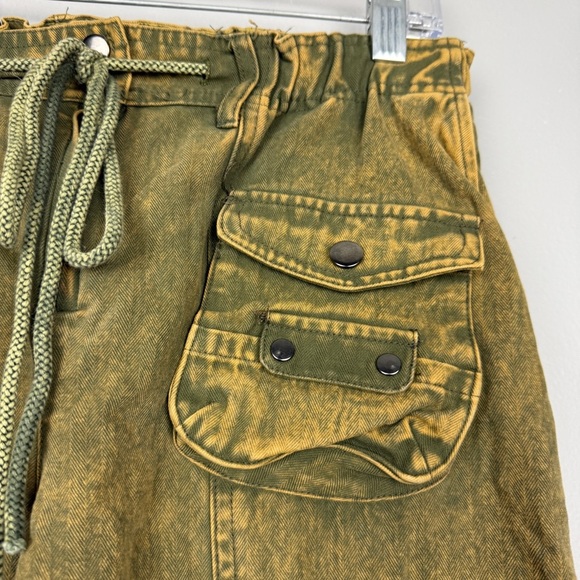 Oli & Hali Mineral Washed Cargo Pocket Pants - Picture 4 of 6